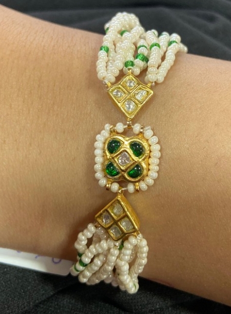 White beads bracelet