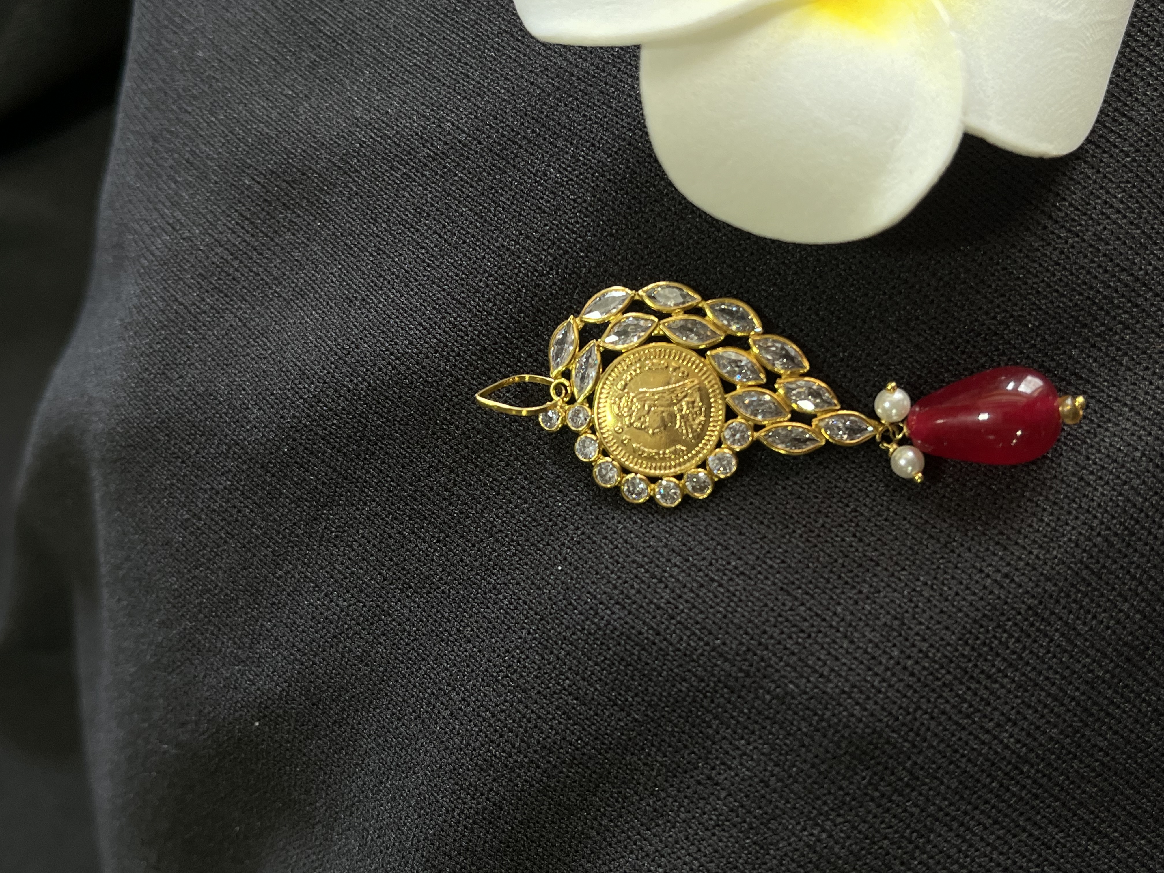 Maroon beads ginni pendant