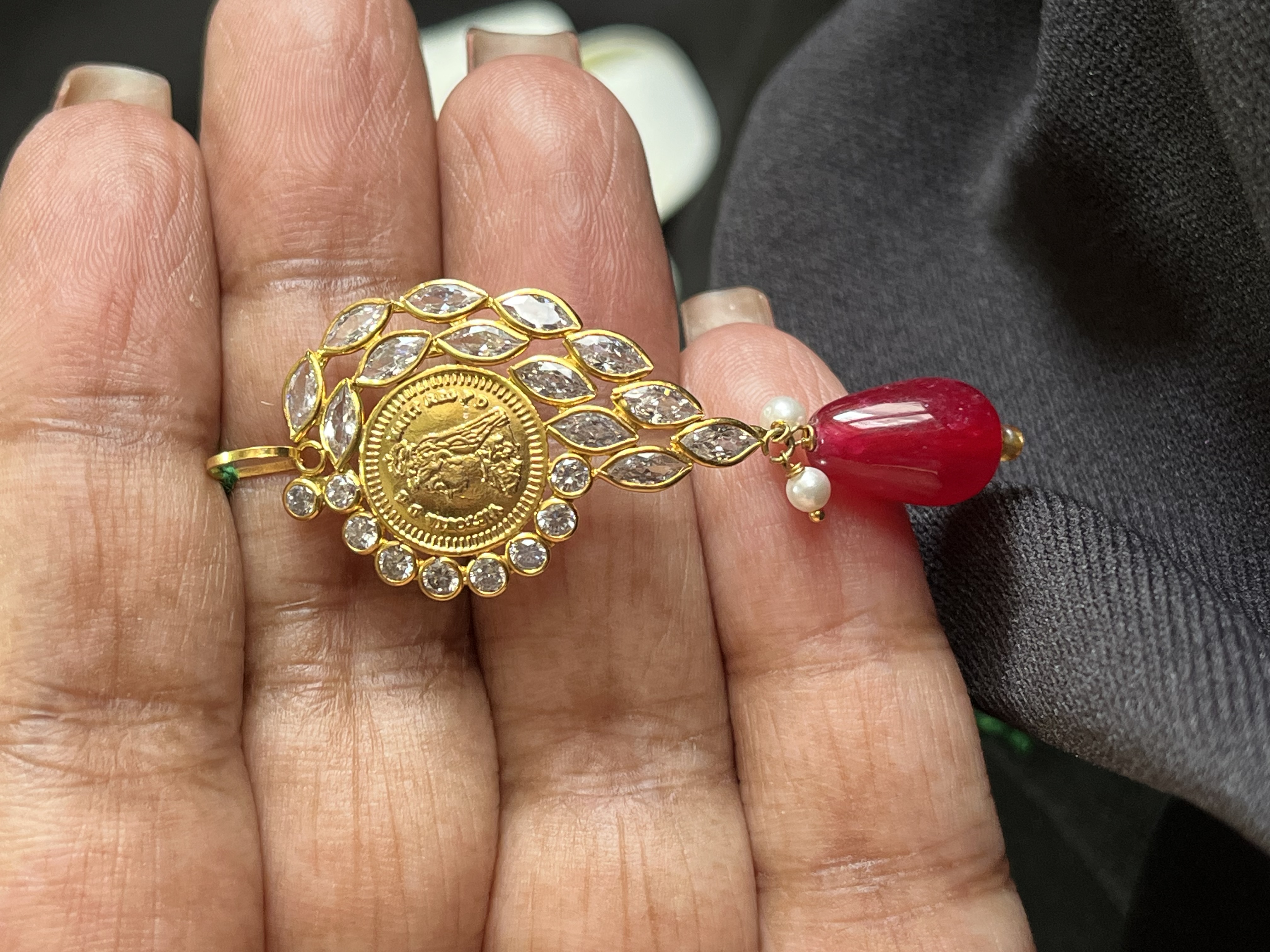 Maroon beads ginni pendant