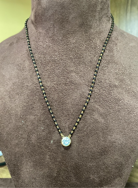 Blackbeads chain with small circle pendant