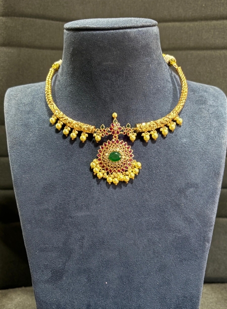 14kt hasli necklace