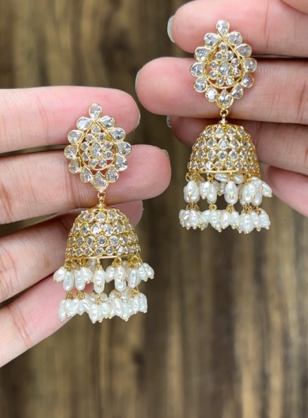 14 kt white Pearl jhumka