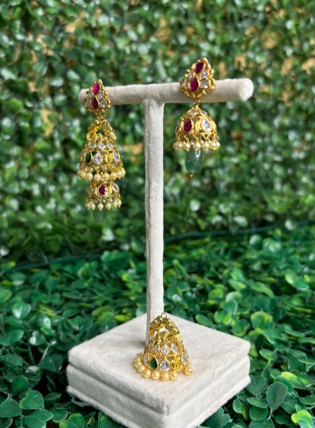 Elegant Jhumka earring