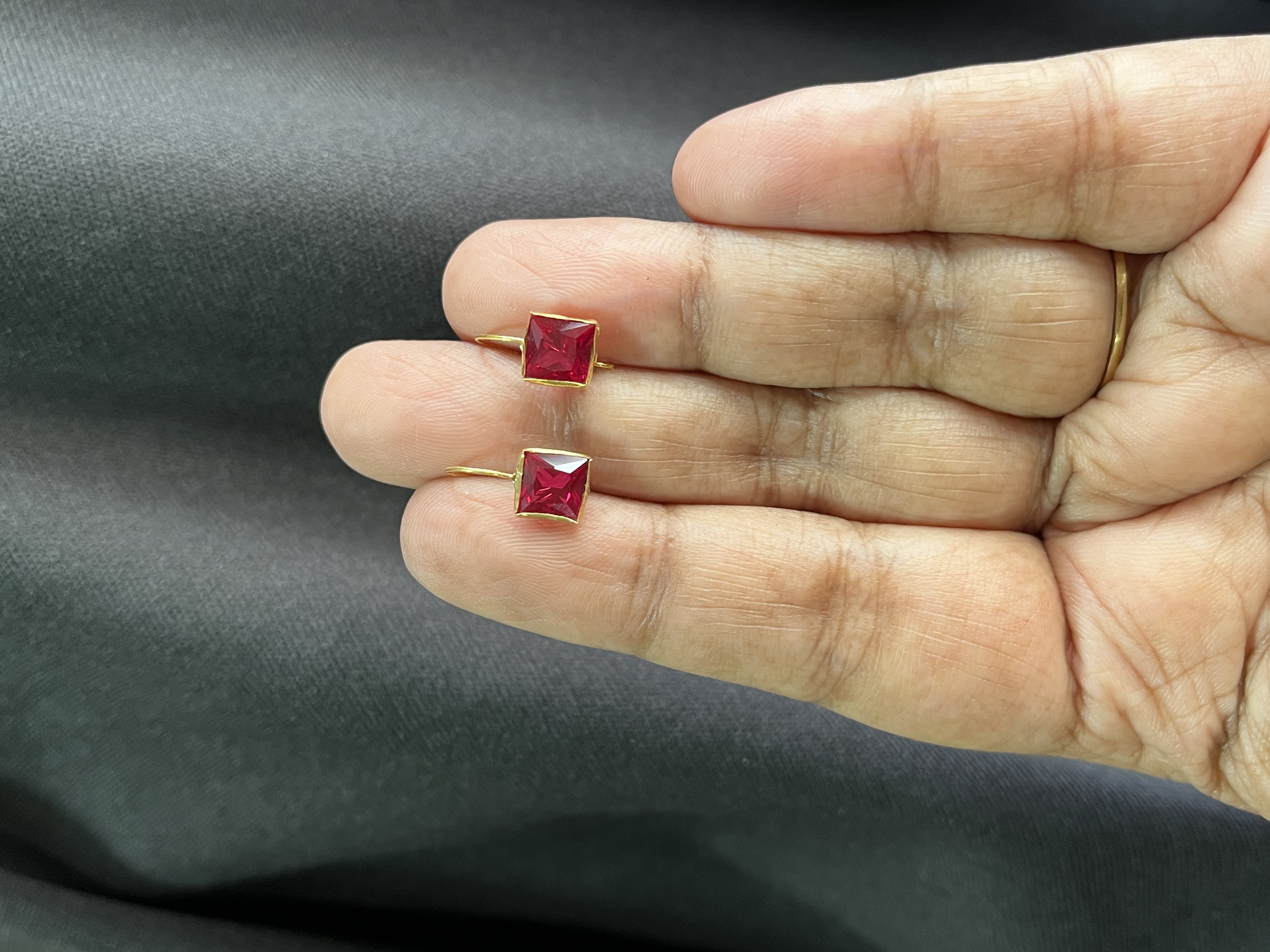 Red square Pin earrings