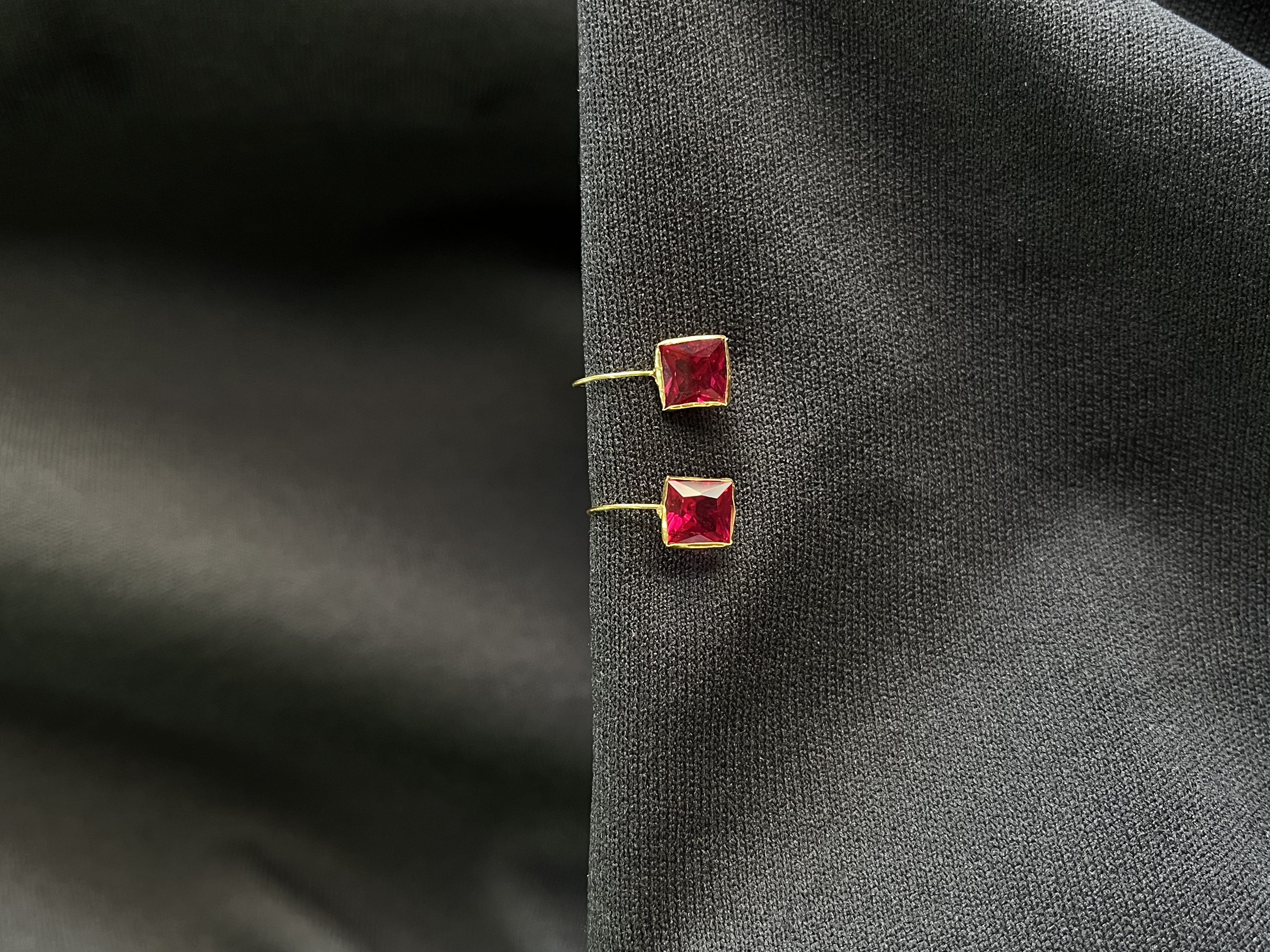 Red square Pin earrings
