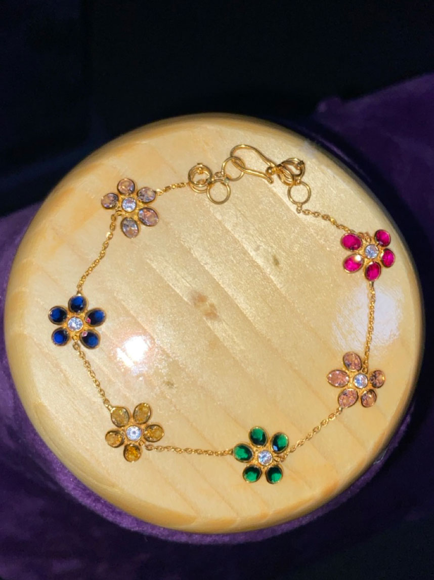 14kt Multicolor flower bracelet | Atharv Jewels