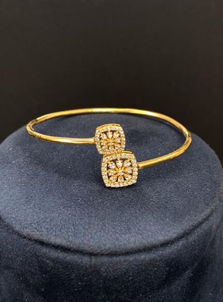 14kt adjustable Swarovski bracelet