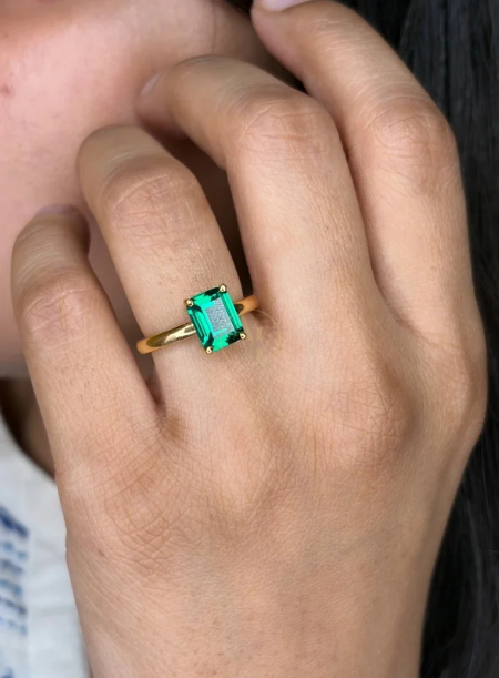 Emarald Ring